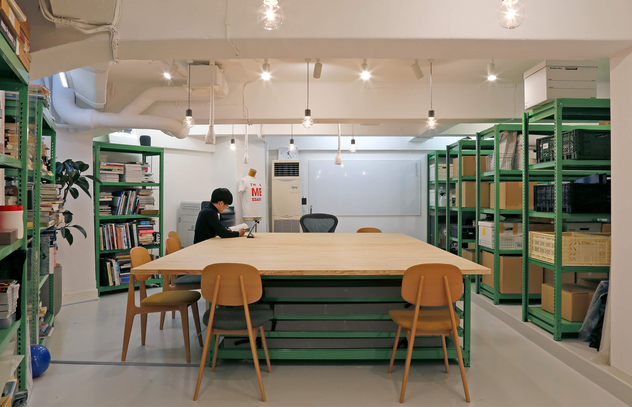 倉庫のある、はたらく場