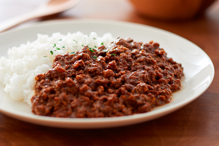 素材を生かしたカレー ジンジャードライキーマ