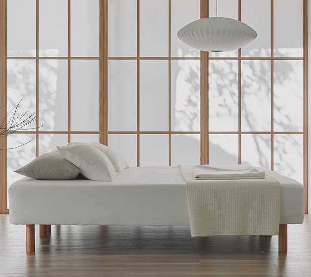 脚付マットレスを2つ連結してひとつのベッドとして使用しているイメージ1