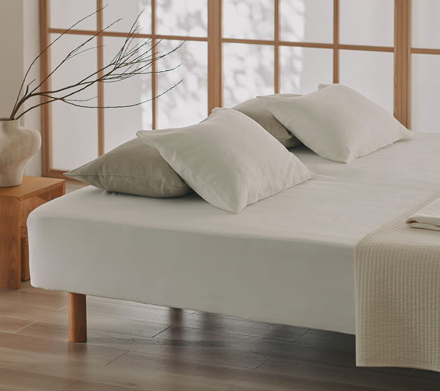 脚付マットレスを2つ連結してひとつのベッドとして使用しているイメージ2