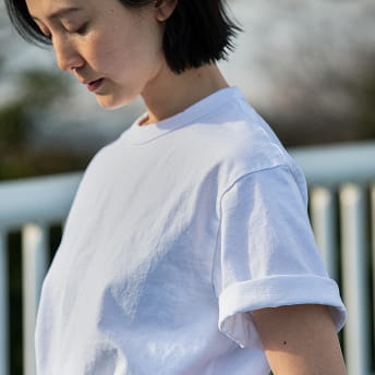 きほんTシャツの着こなし②自由に着る、自分らしく着る