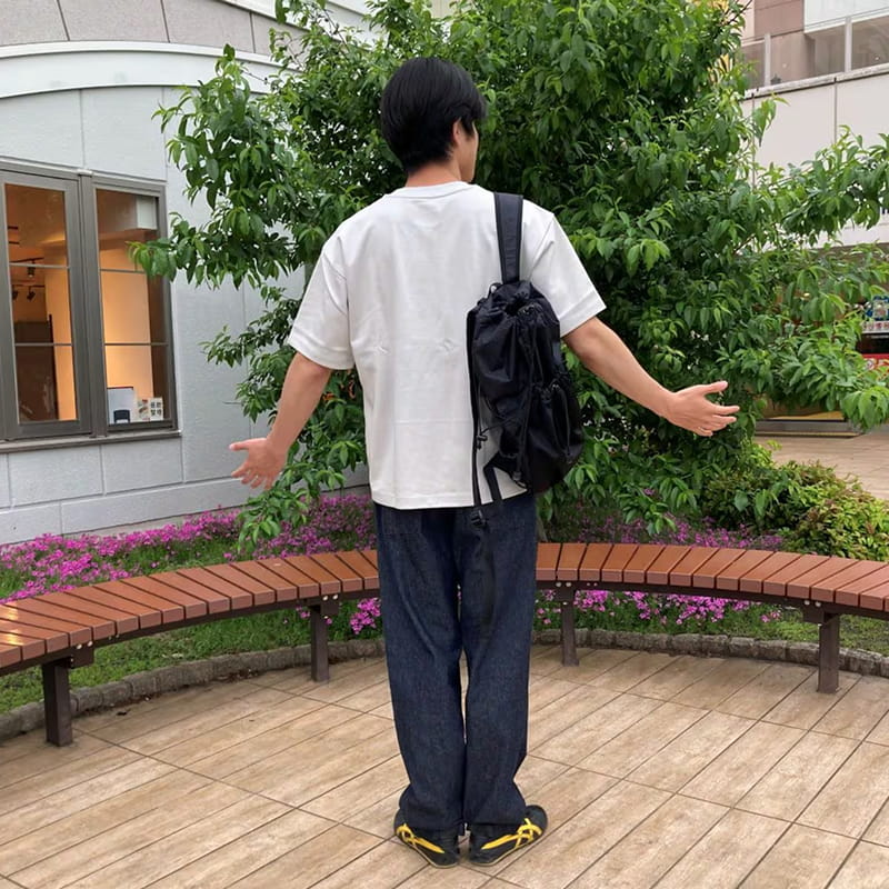 紳士　洗いざらしデニムイージーパンツのスタッフスナップ4