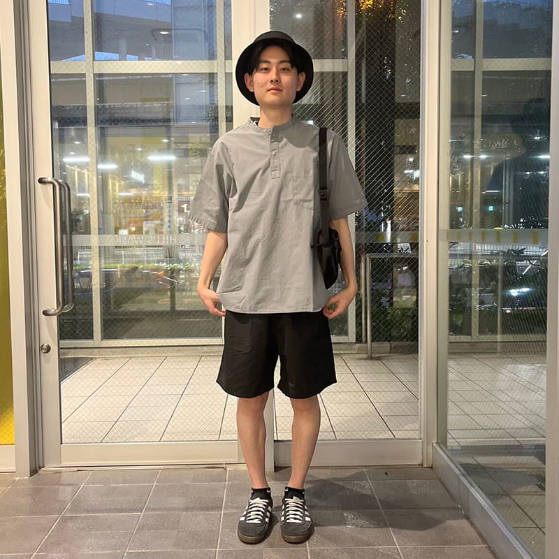 紳士　撥水ナイロンポケッタブルショートパンツのスタッフスナップ2