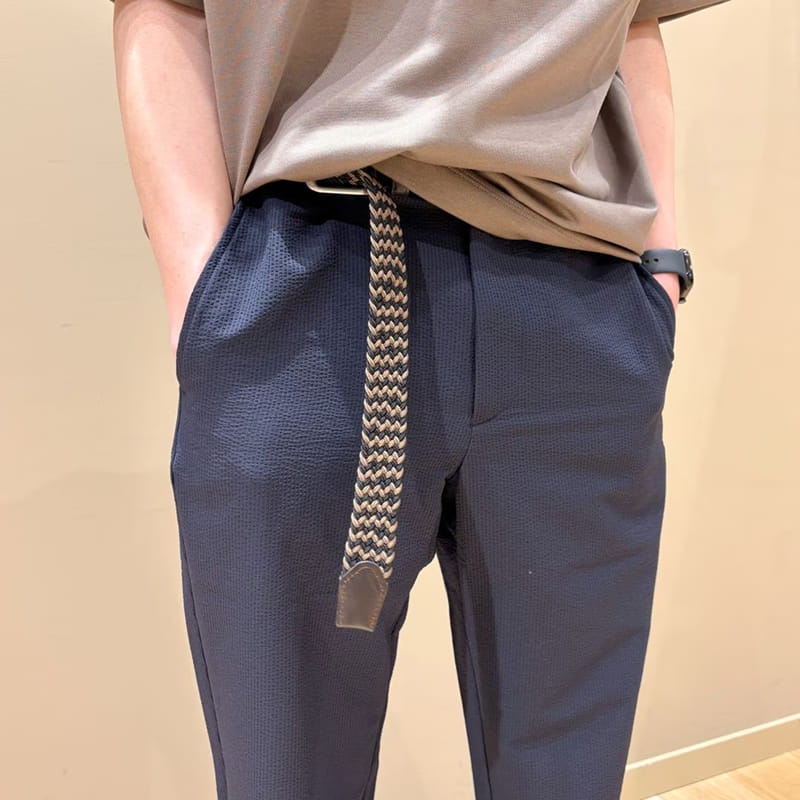 紳士　風を通すストレッチサッカーノータックパンツのスタッフスナップ4