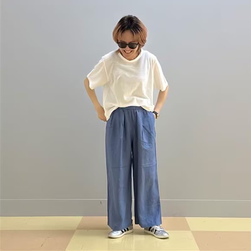 婦人　リネン　洗いざらしイージーワイドパンツのスタッフスナップ4