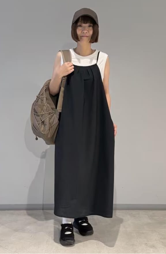婦人　風を通す　キャミソールワンピースのイメージ