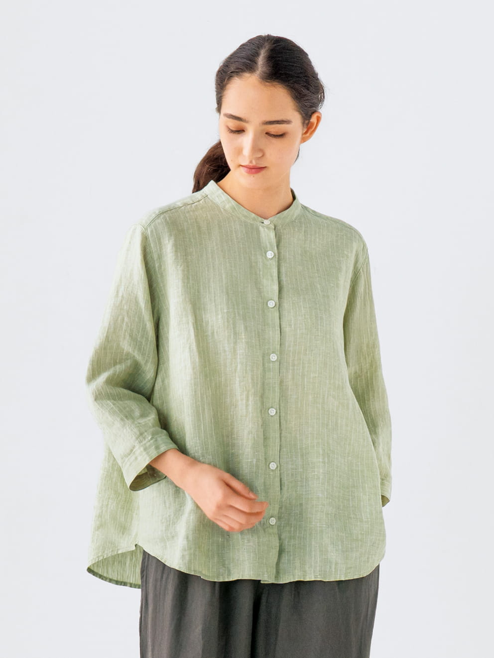 婦人　リネン　洗いざらし　七分袖ブラウスの着用画像