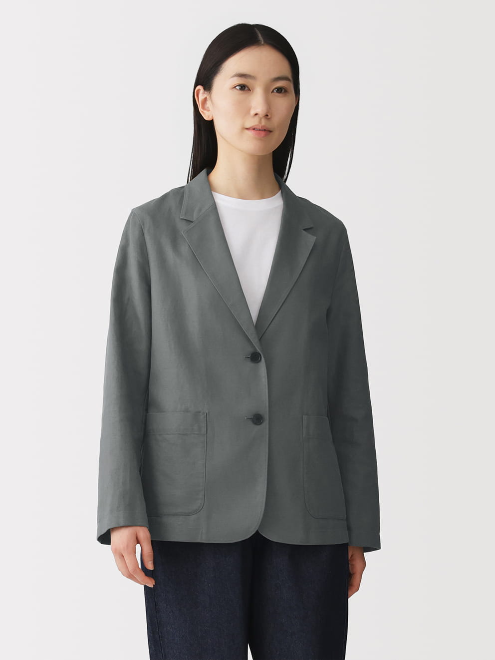 婦人　ヘンプ混　ツイル　テーラードジャケットの着用画像