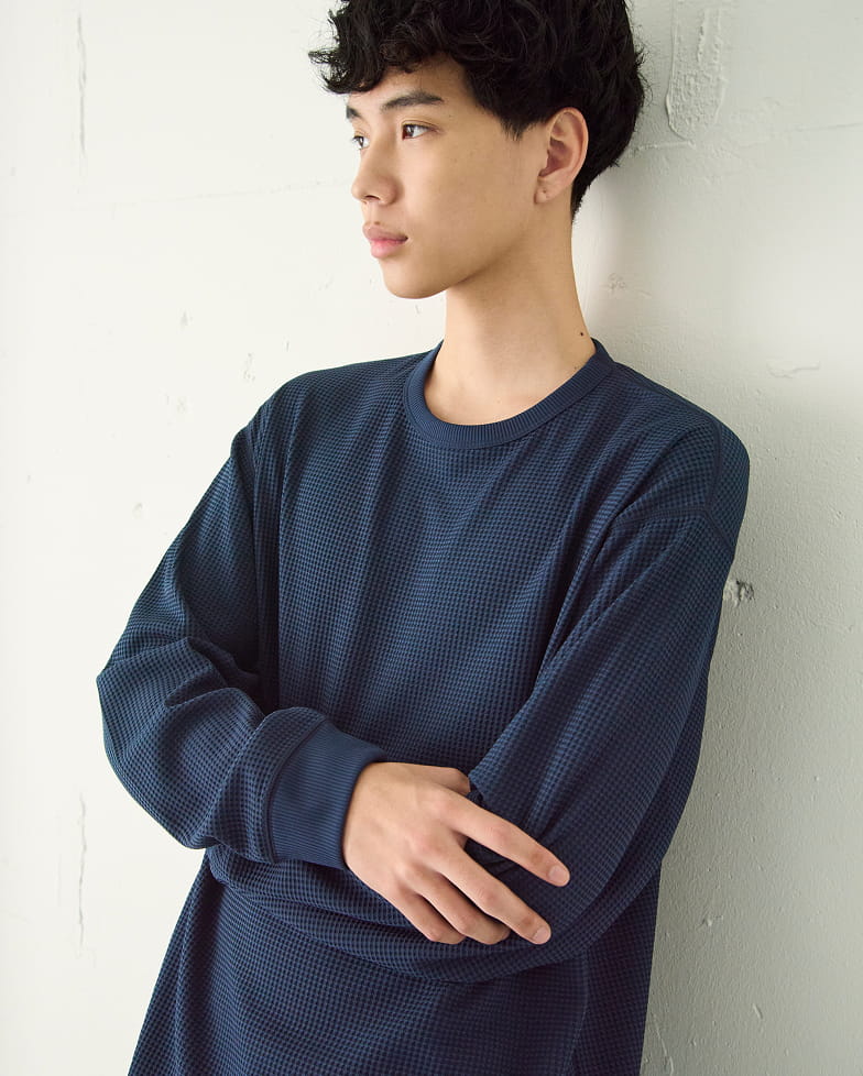 紳士　ＵＶカット乾きやすいワッフルクルーネック長袖Ｔシャツの着用イメージ1