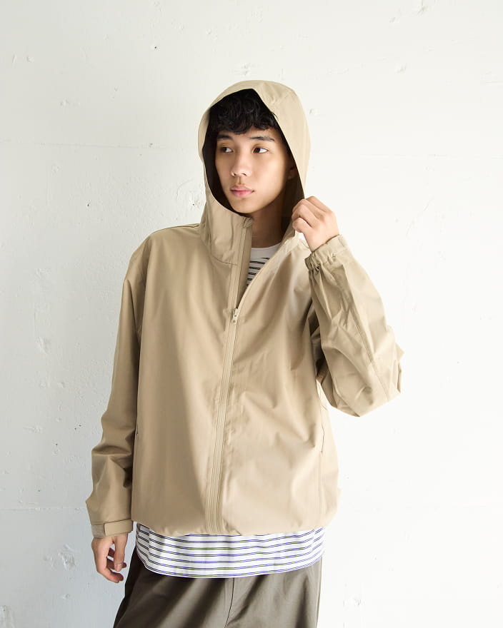 紳士　透湿撥水フードジャケットの着用イメージ2