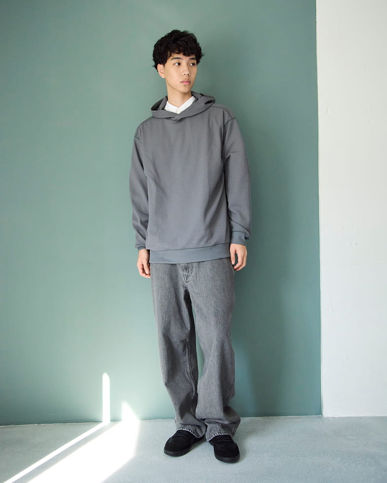 紳士　木の実から作ったカポック混デニムワイドパンツの着用イメージ2