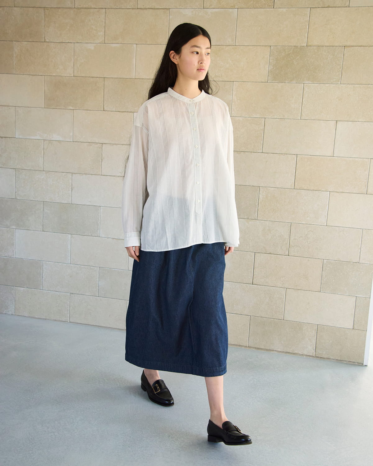 婦人　強撚　シアー長袖シャツの着用イメージ1