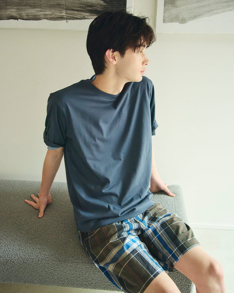 紳士　天竺編みクルーネック半袖Ｔシャツの着用イメージ02