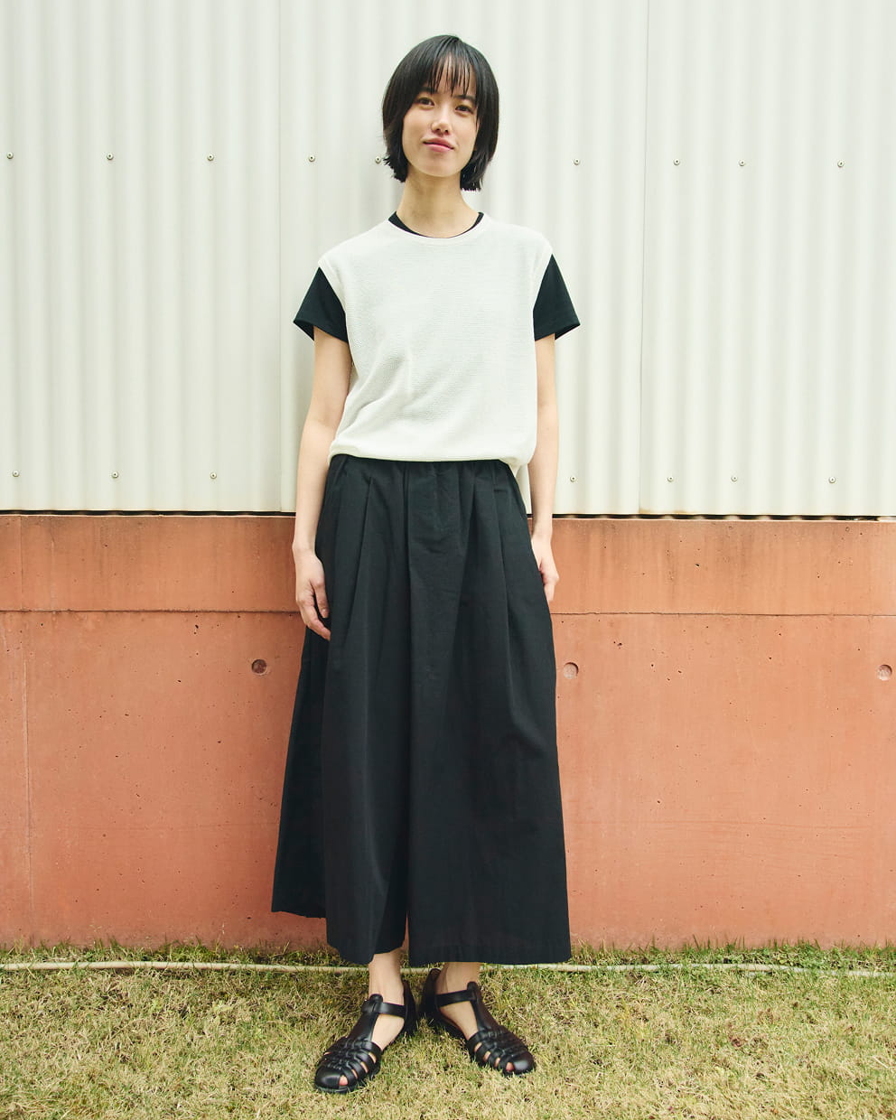 婦人　涼感　スカートパンツの着用イメージ1