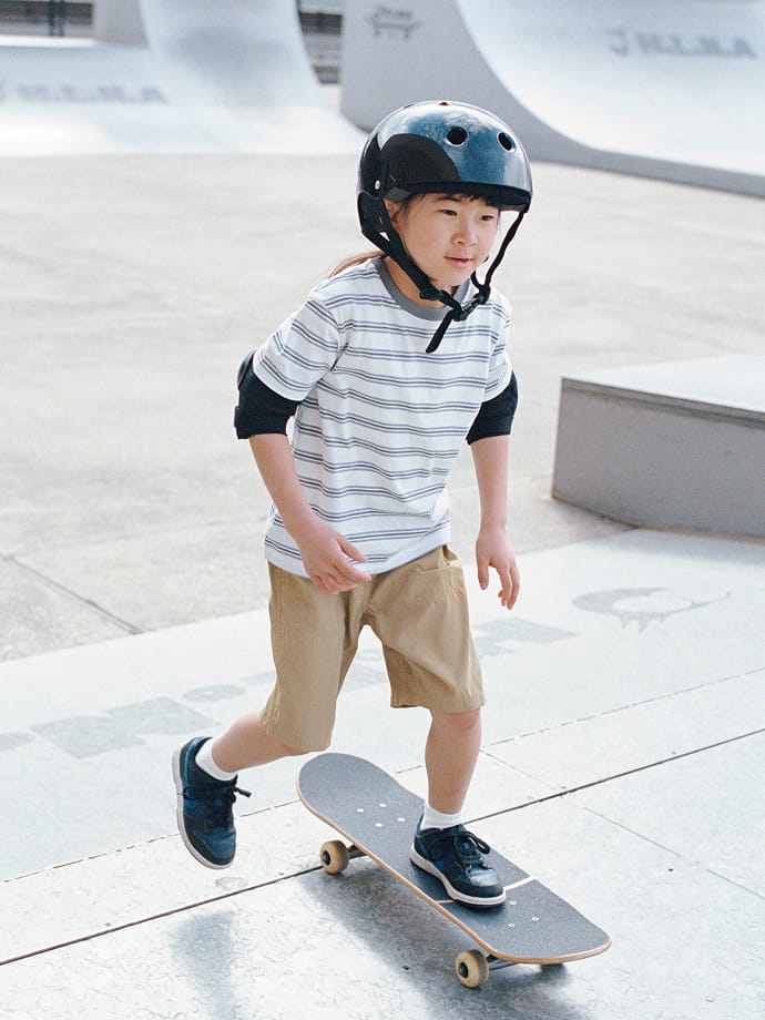 こどもの4枚目LOOK「動くたび、さらっと気持ちいい。」