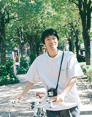 紳士　涼感ヘンリーネック半袖布帛Ｔシャツのモデル画像