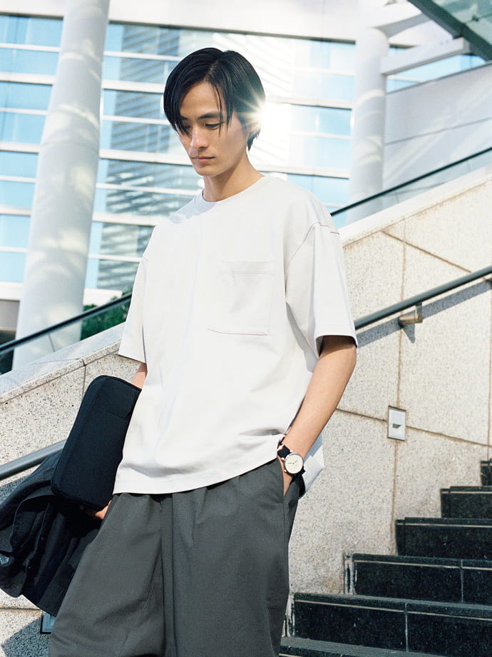 紳士の1枚目LOOK「日差しが強い日も、着心地ひんやり。」