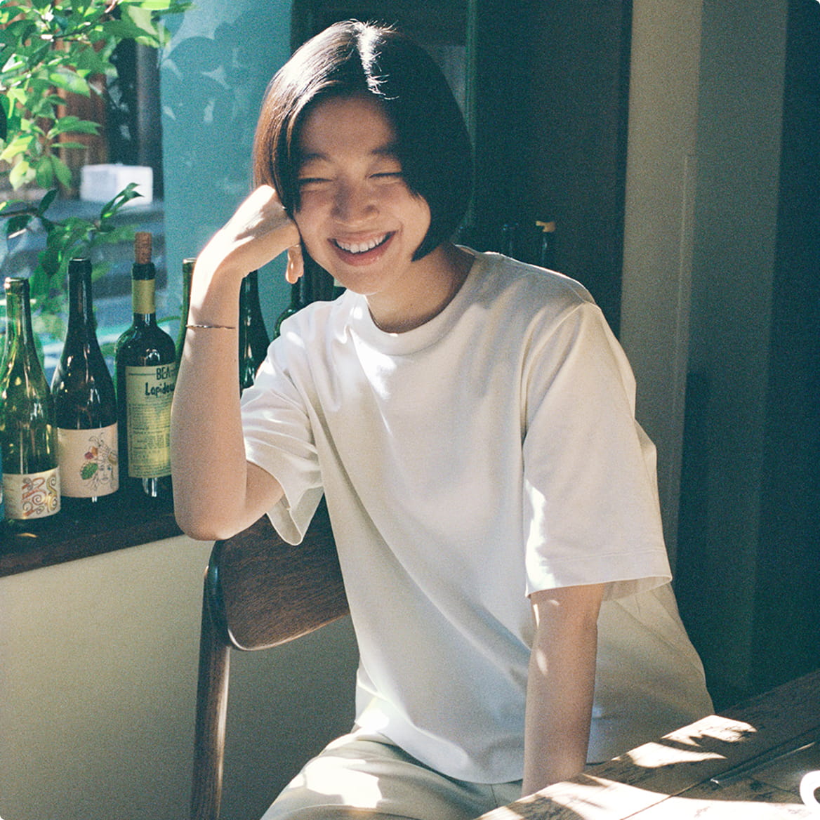 婦人　涼感ＵＶカットクルーネックワイド半袖Ｔシャツのモデル画像