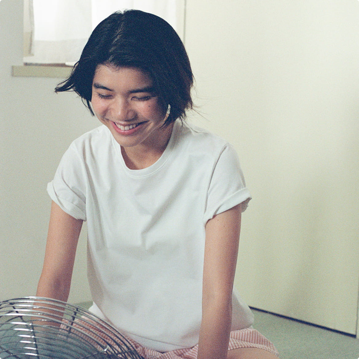 婦人　天竺編みクルーネック半袖Ｔシャツのモデル画像