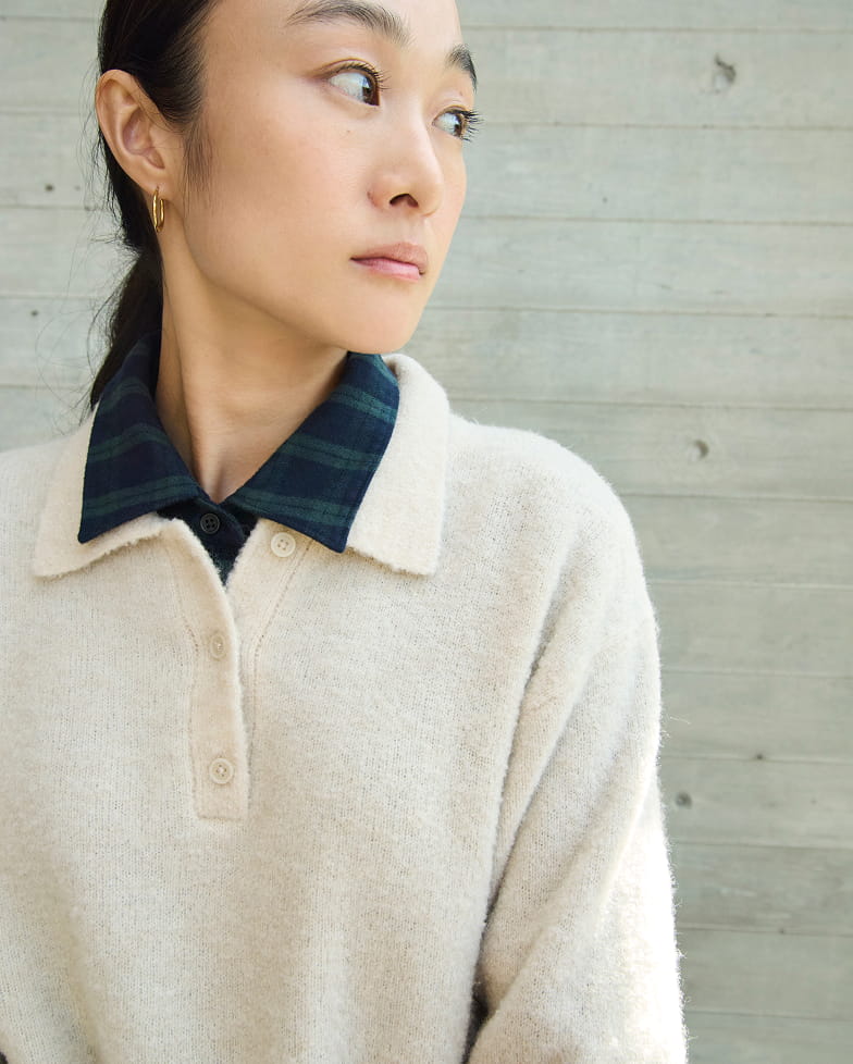婦人　ウール混ブークレポロセーターの着用イメージ2