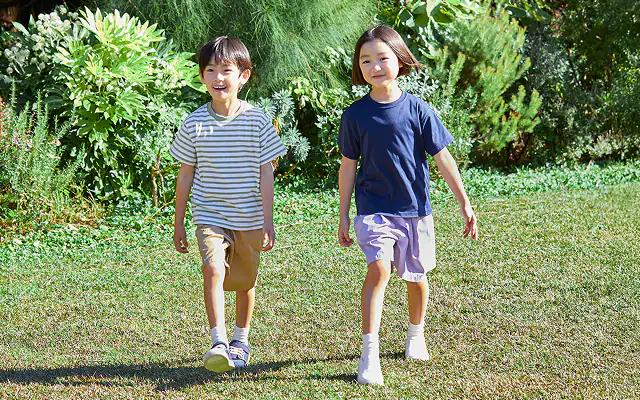 暑い季節も肌ごこちの良い服で快適に こどものためのこども服