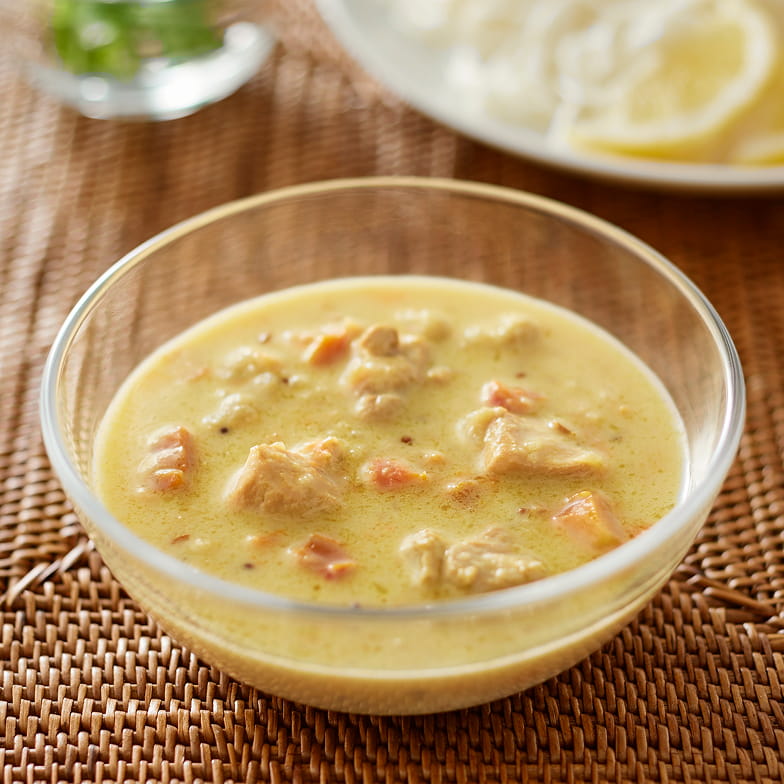 素材を生かした　冷やして食べる　レモンクリームチキンカレーのイメージ