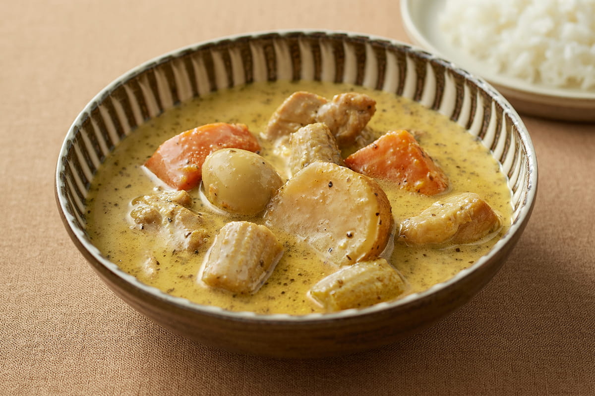 とんこつと和風だしのクリーミースープカレーのイメージ