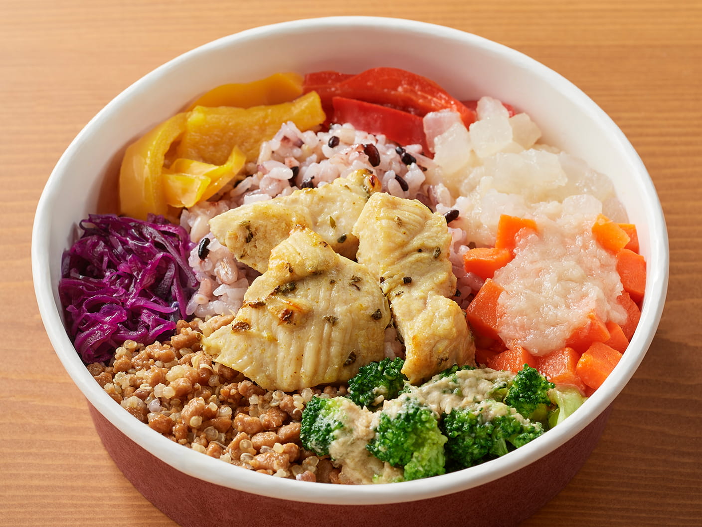 <span class="eng">１</span>／<span class="eng">３</span>日分の野菜を使った雑穀ごはん　スパイスチキンと彩りサラダ　<span class="eng">２５８ｇ</span>（<span class="eng">１</span>人前）のイメージ