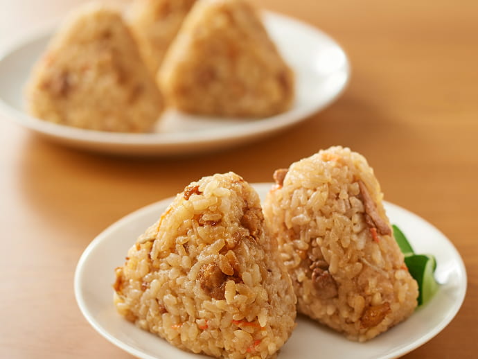 かしわめしのおこわおにぎりのイメージ