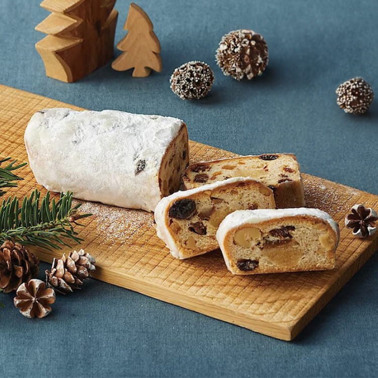 クリスマスの伝統菓子 シュトーレンのイメージ