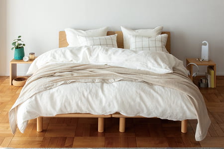 木製ベッドフレーム