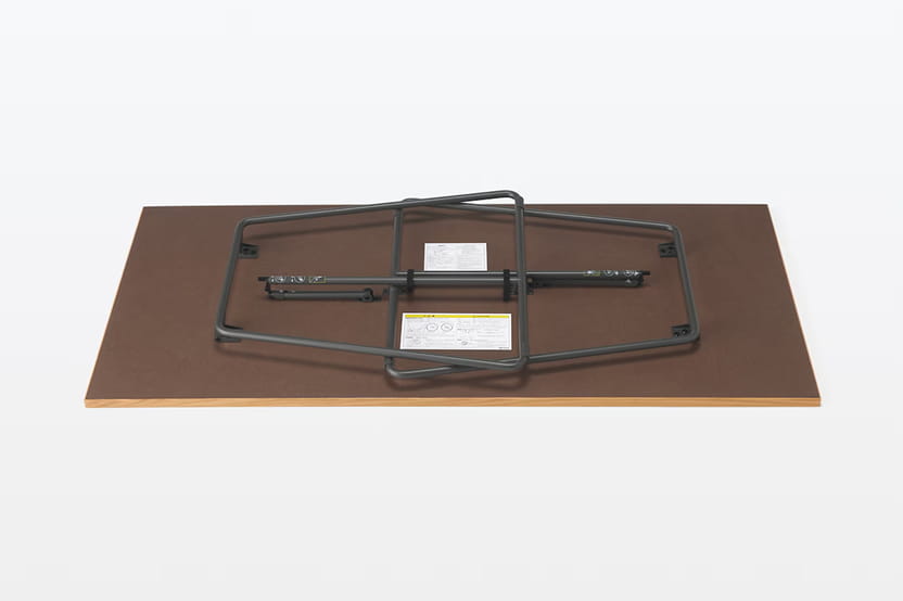 木製折りたたみテーブルのイメージ1