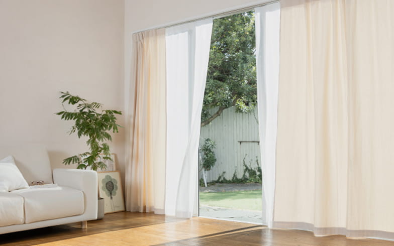 暮らしを彩るカーテン