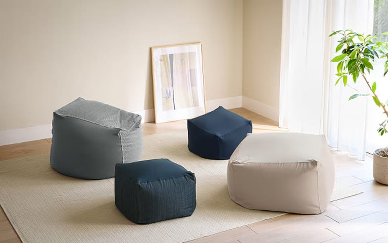 体にフィットするソファ