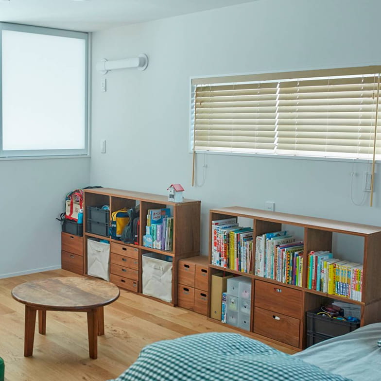 寝室の本棚の使用例