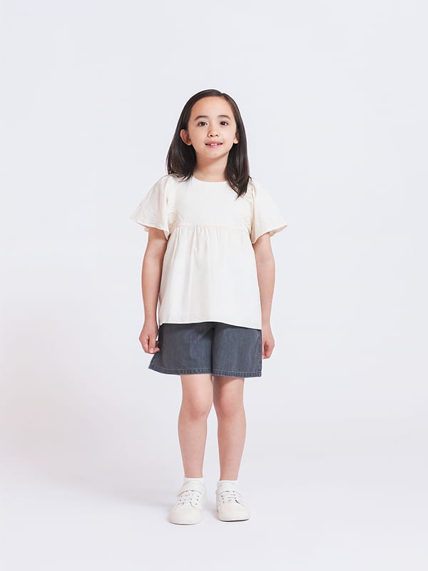 からみ織り半袖ブラウスのLOOKイメージ