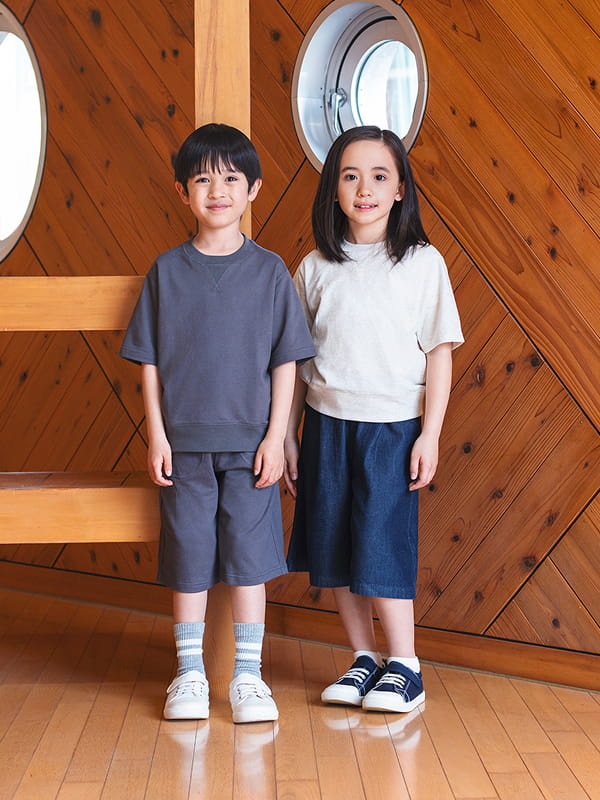 ライトスウェット五分袖Ｔシャツ／クロップドパンツのLOOKイメージ