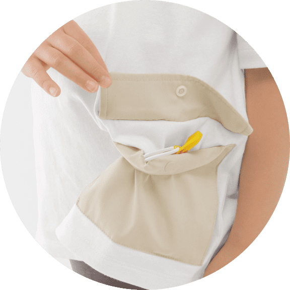 ポケットの内側についたループの拡大イメージ