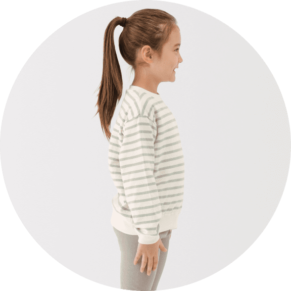 接結編みスウェットシャツの着用イメージ