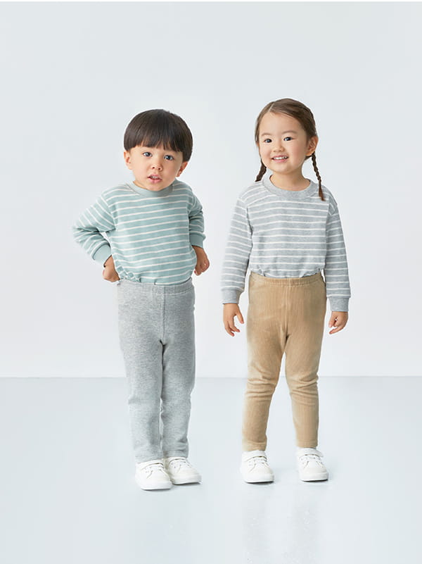 ストレッチ裏フリースパンツ・ストレッチコーデュロイレギンス着用イメージ画像