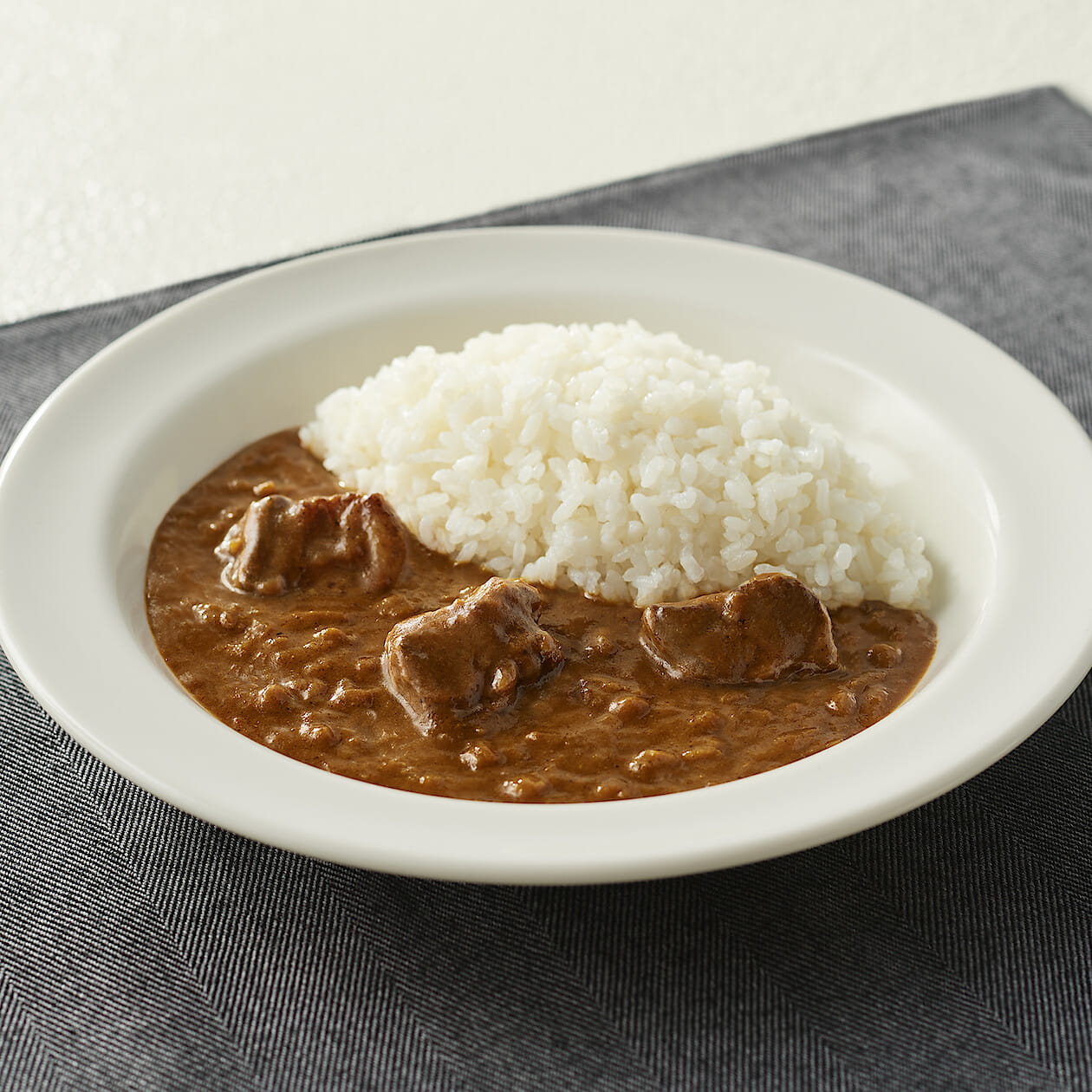デミグラスソースの欧風ビーフカレーの商品画像
