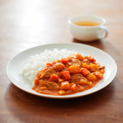 素材を生かした　辛くない　国産りんごと野菜のカレー
