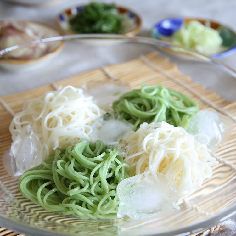 夏をたのしむ麺のイメージ