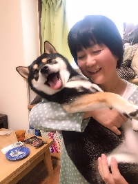 すぅ