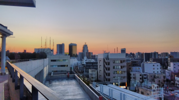つき