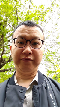 アッキー