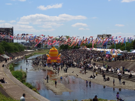 マーチ