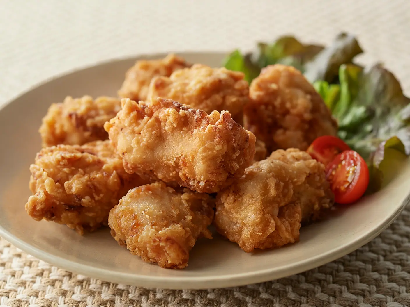 にんにく不使用 国産鶏むね肉の塩こうじからあげ