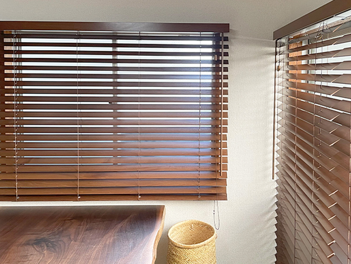 ブラインドの取り付けのイメージ