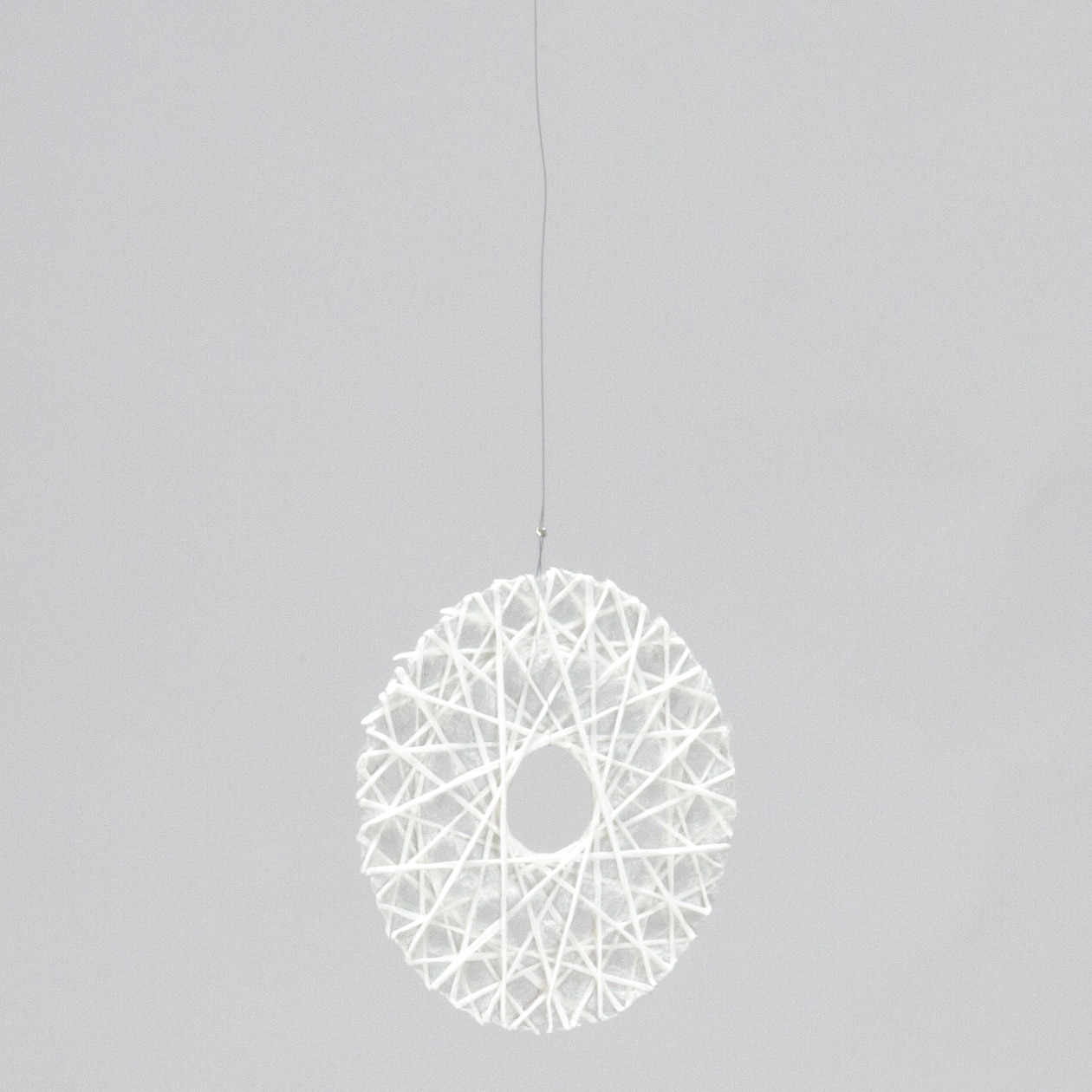 呼吸する和紙のモビール